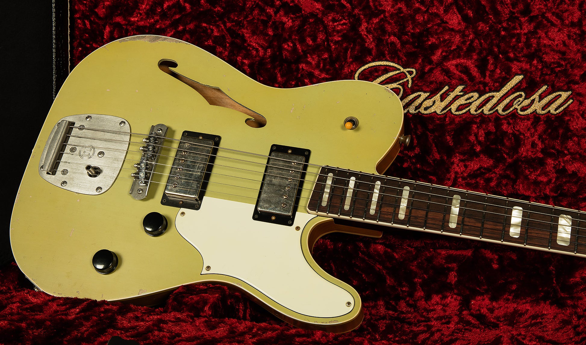 Marianna Semi-Hollow
