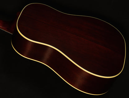 Limited Custom Shop 1942 Banner J-45 Slim Neck