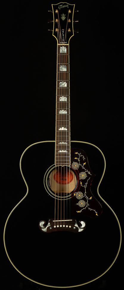 Elvis SJ-200