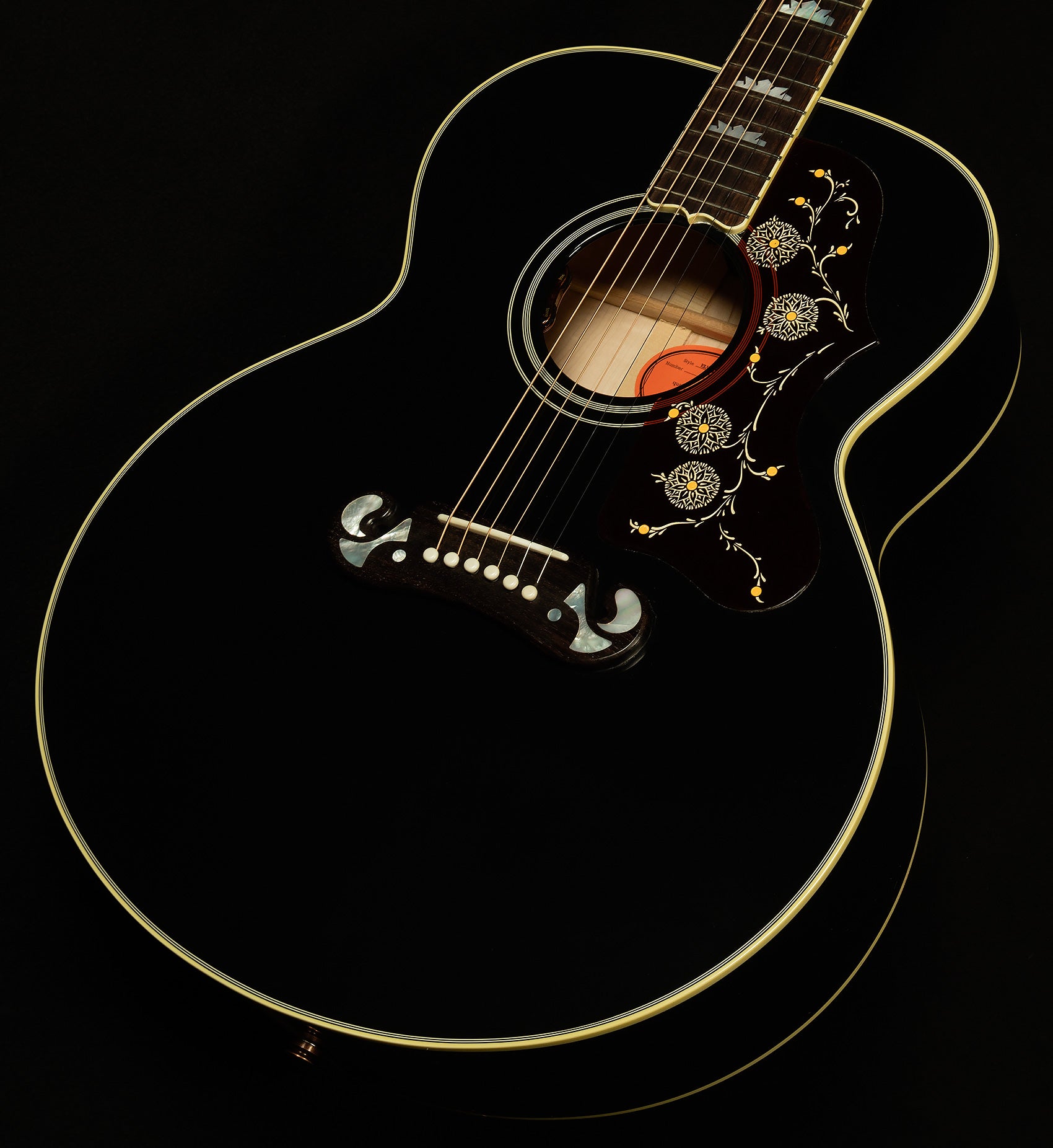 Elvis SJ-200