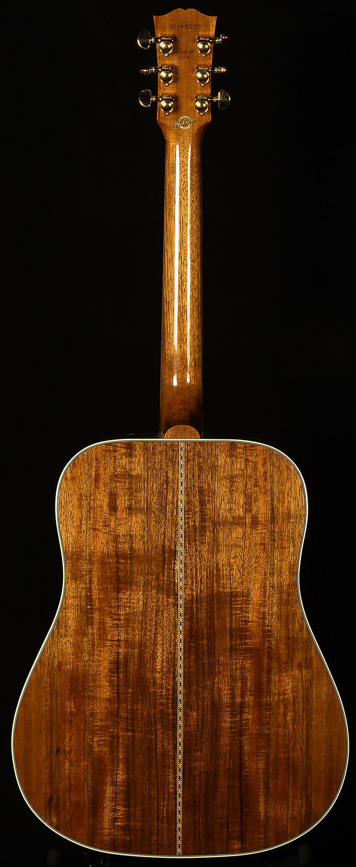 Custom Shop Artisan Series Hummingbird Elegant Koa
