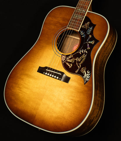 Custom Shop Artisan Series Hummingbird Elegant Koa