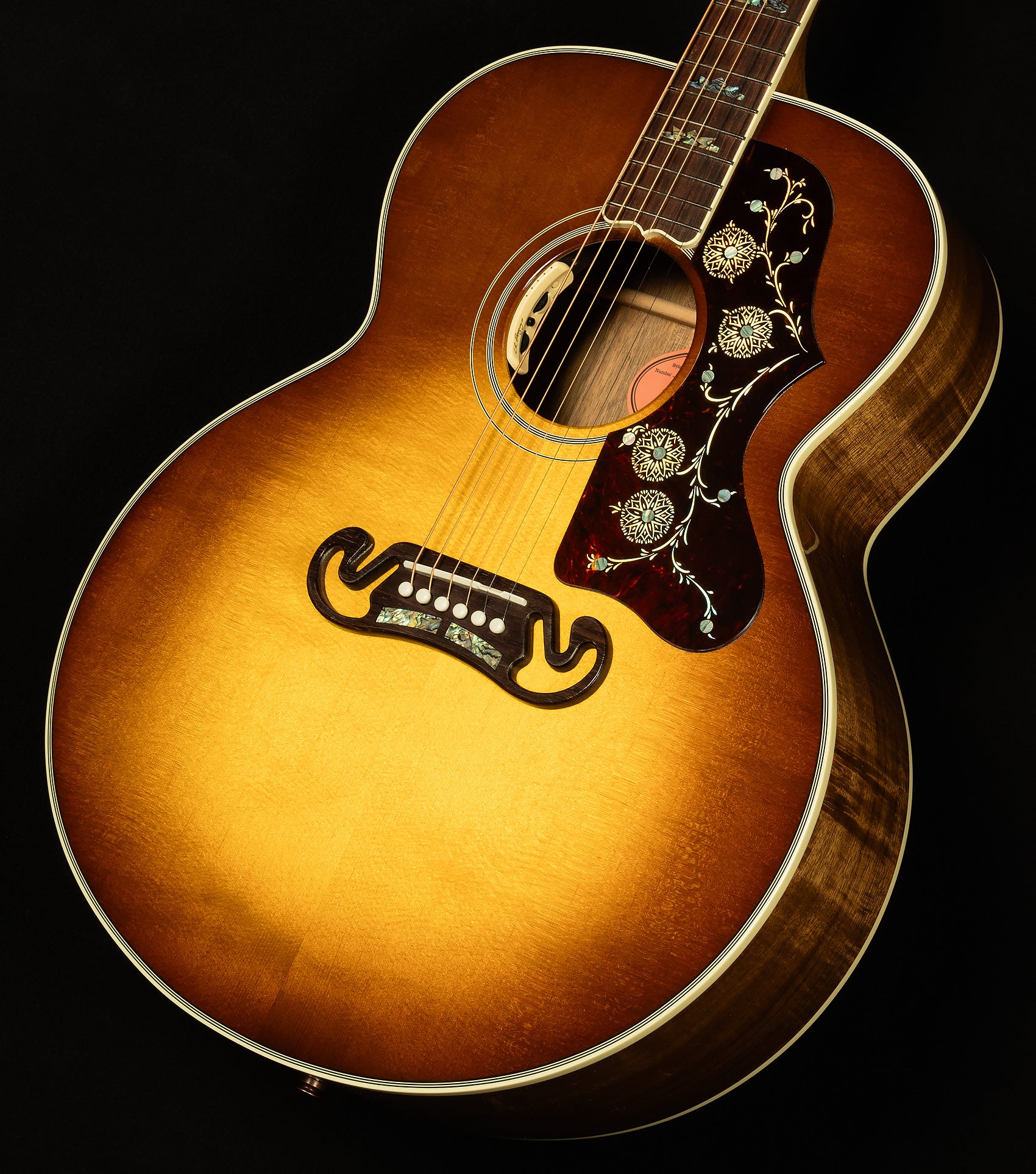 Custom Shop Artisan Series SJ-200 Elegant Koa