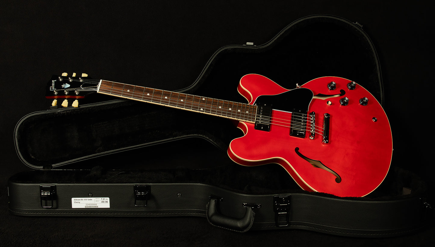 ES-335 Satin Dot