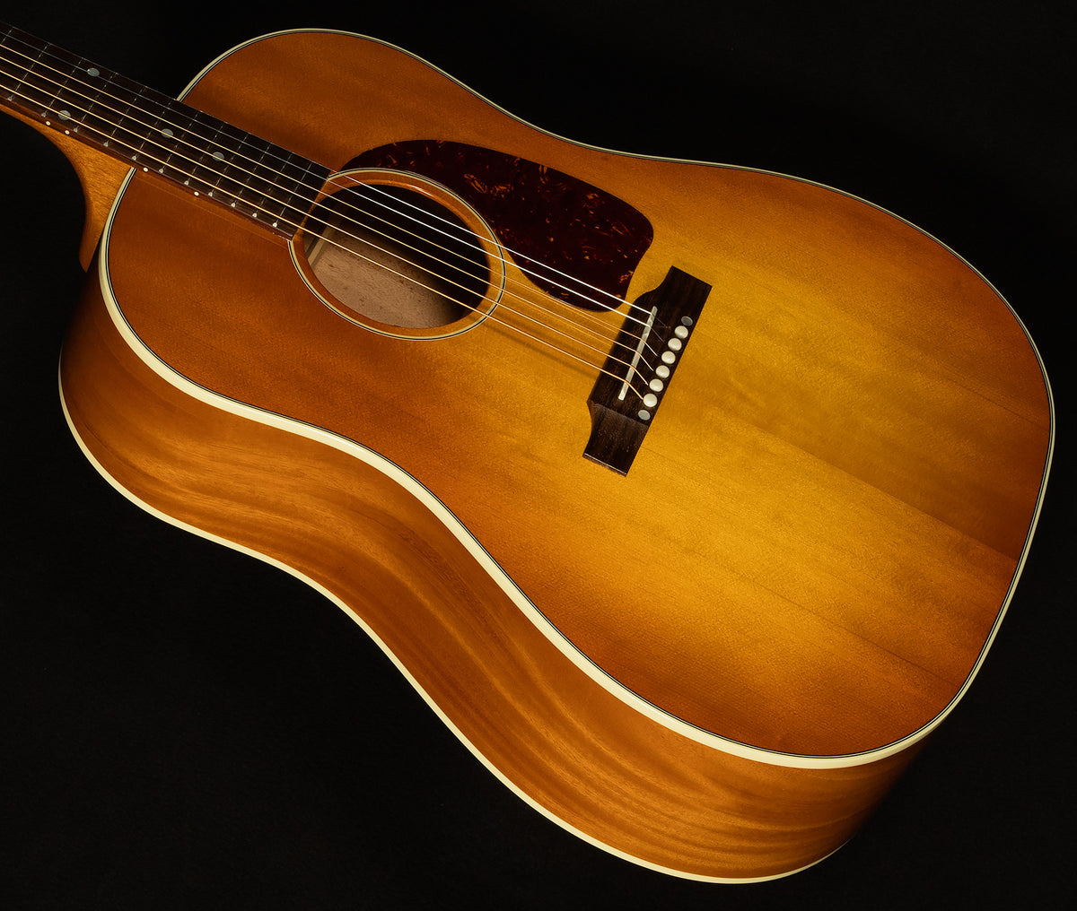 Modern Collection J-45 Standard with HiFi DNA