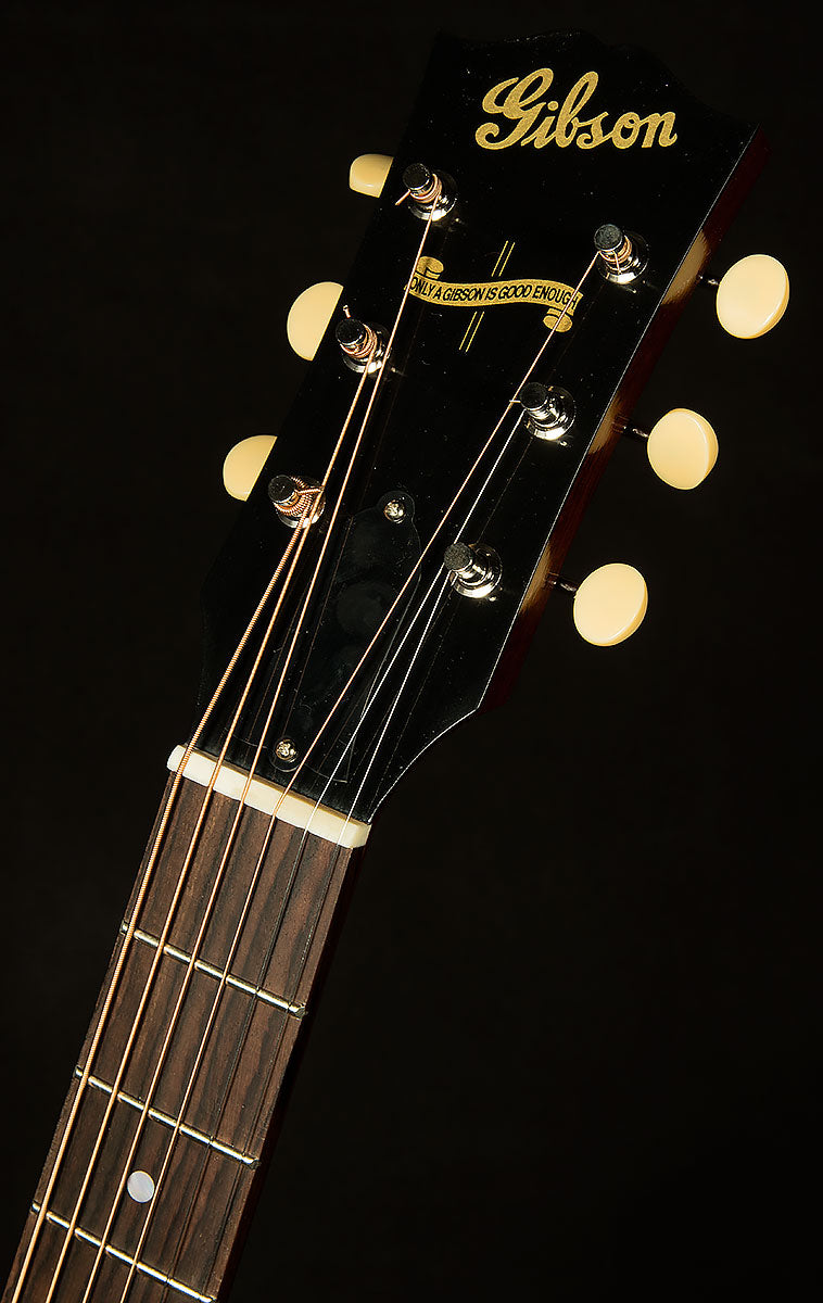 Limited Custom Shop 1942 Banner J-45 Slim Neck