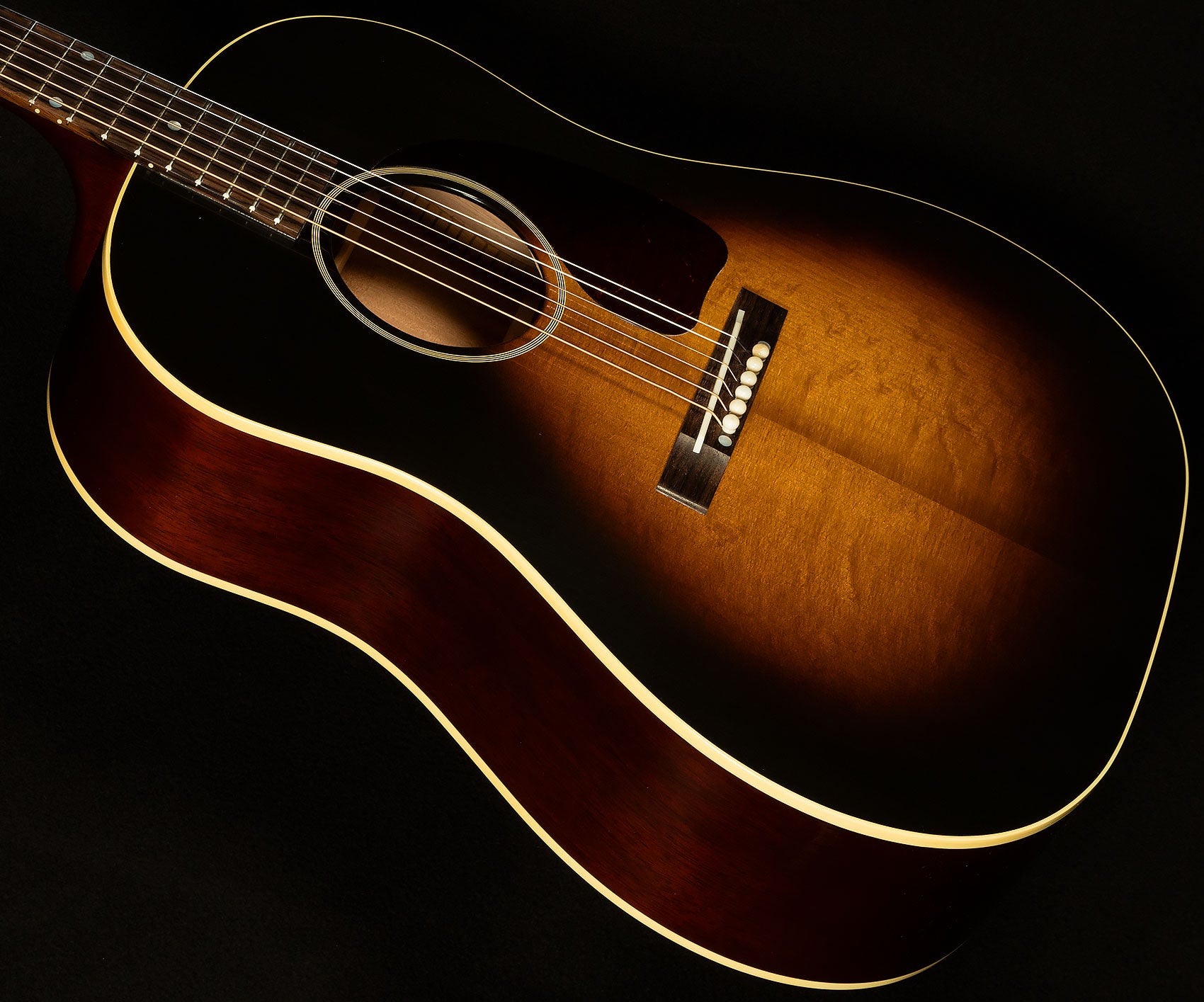 Limited Custom Shop 1942 Banner J-45 Slim Neck