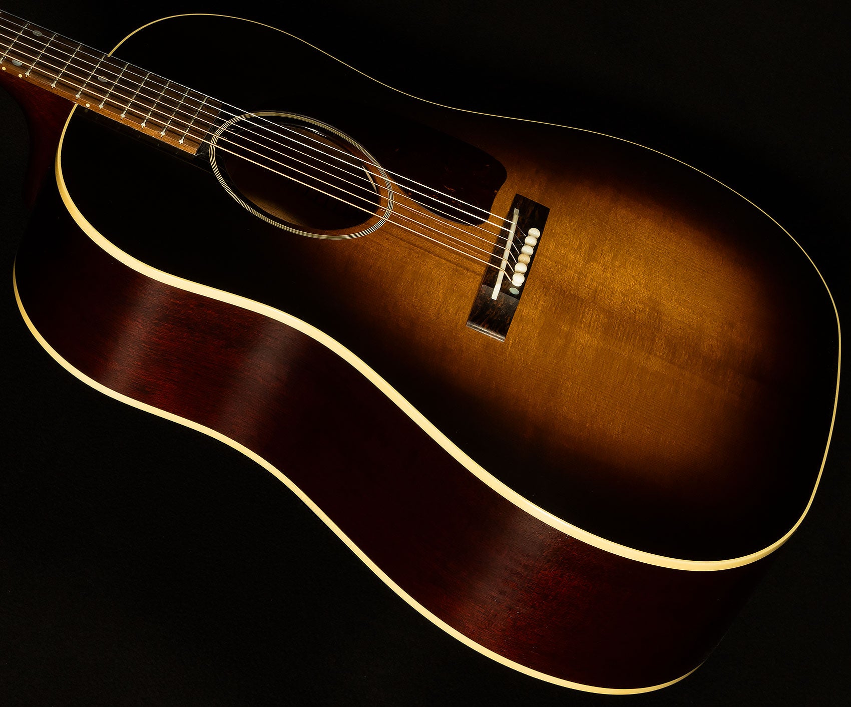 Custom Shop 1942 Banner J-45