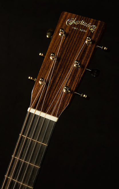 000-18 Modern Deluxe