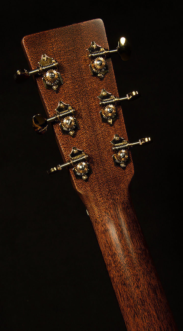 000-18 Modern Deluxe