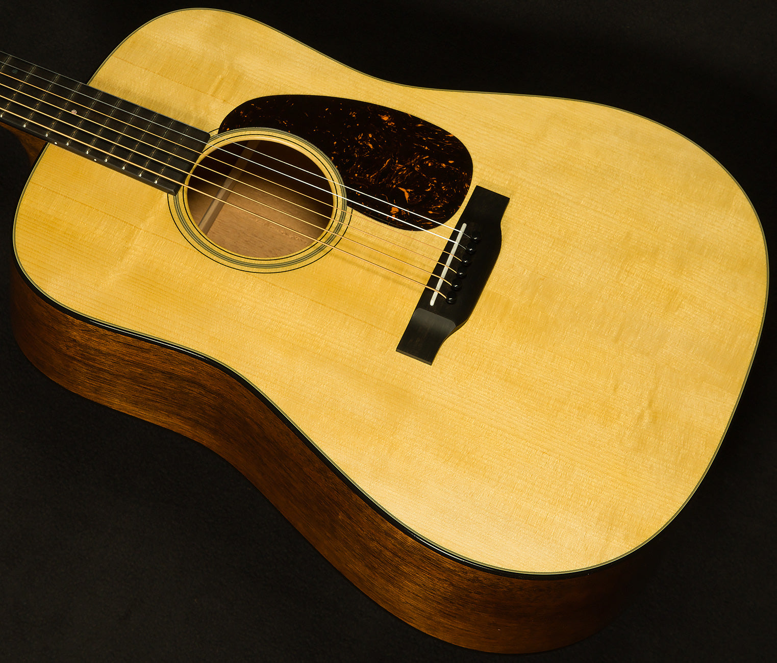 Custom Shop D-18