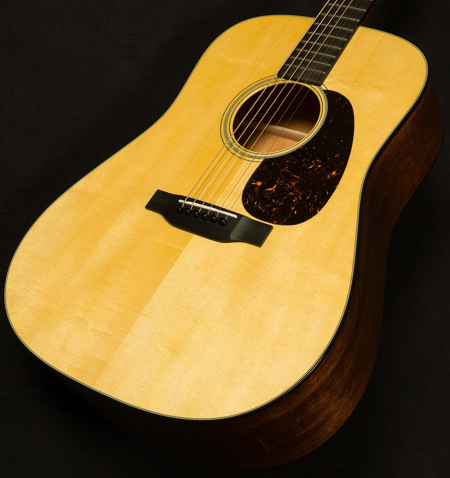 Custom Shop D-18