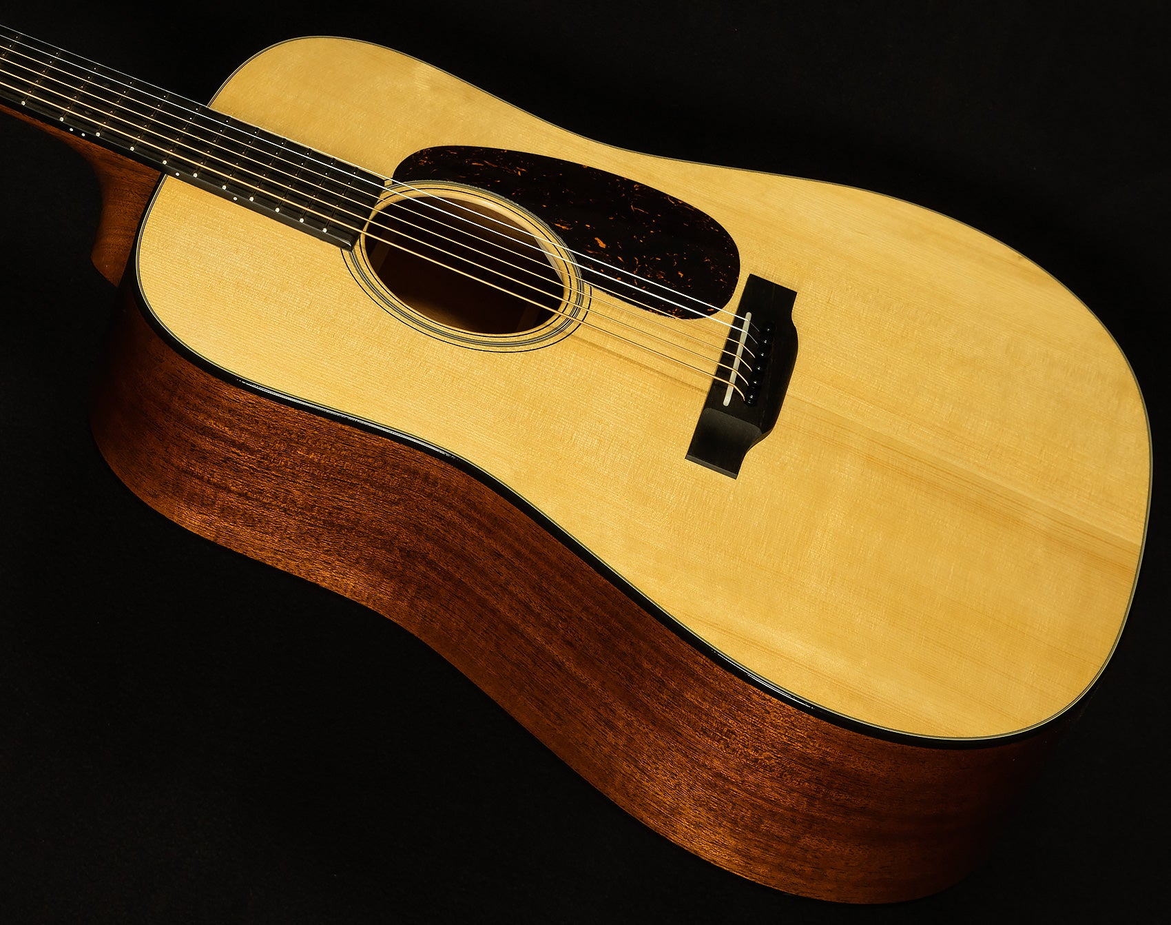 Custom Shop D-18