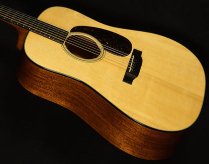 Custom Shop D-18
