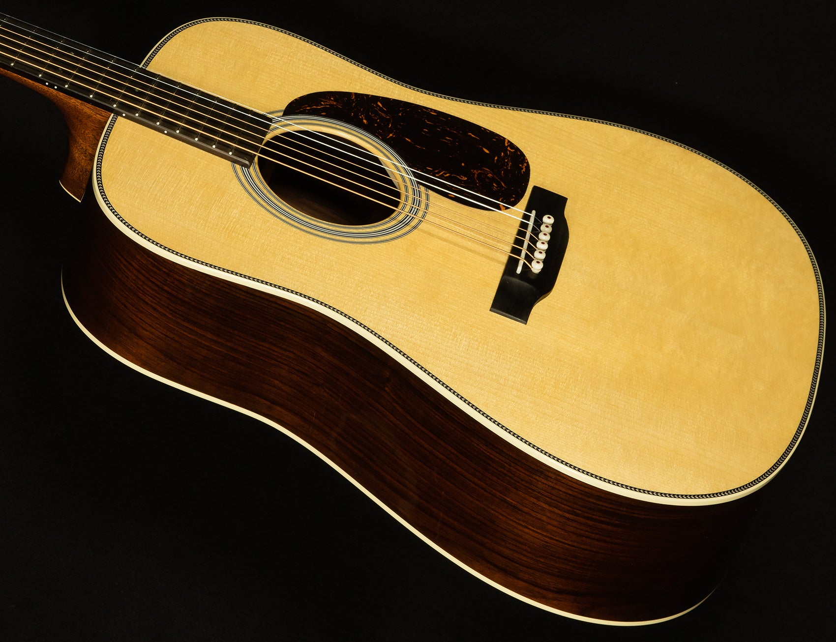 Custom Shop HD-28