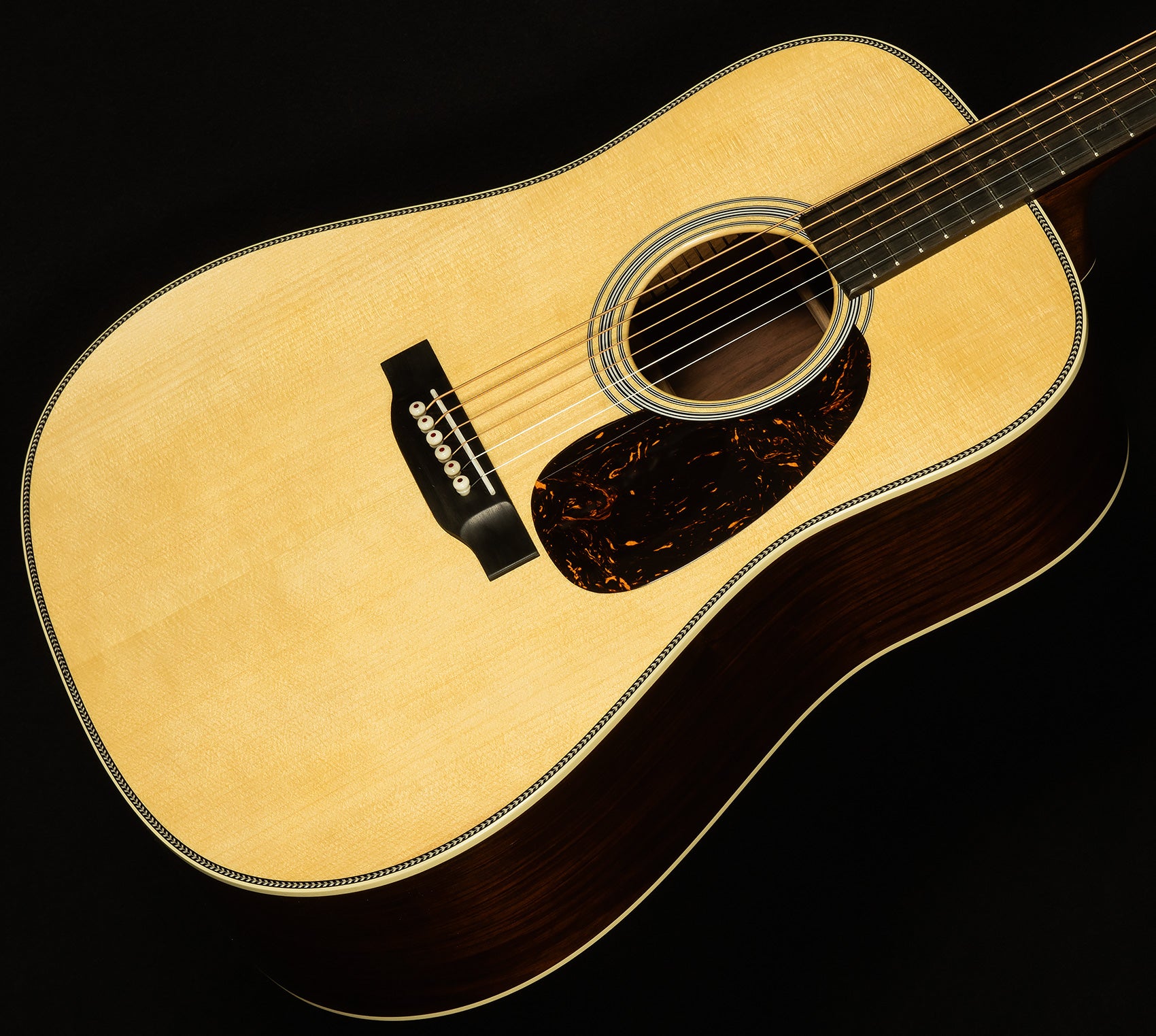 Custom Shop HD-28