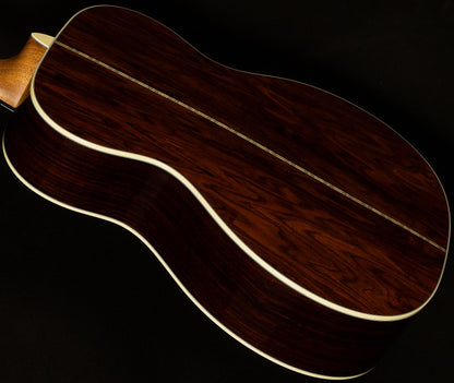Custom Shop OM-28