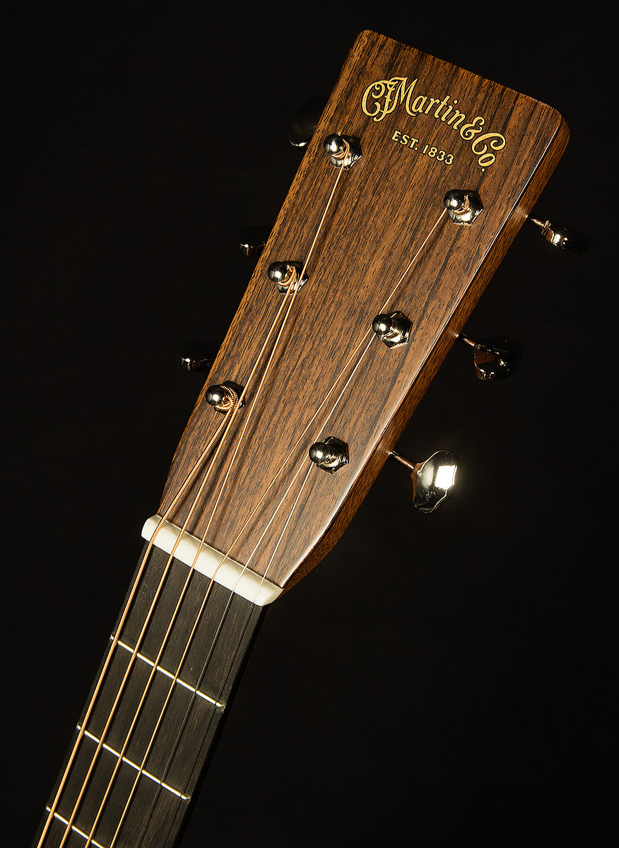 Standard Series 000-28 - 1935 Sunburst