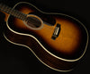 Standard Series 000-28 - 1935 Sunburst