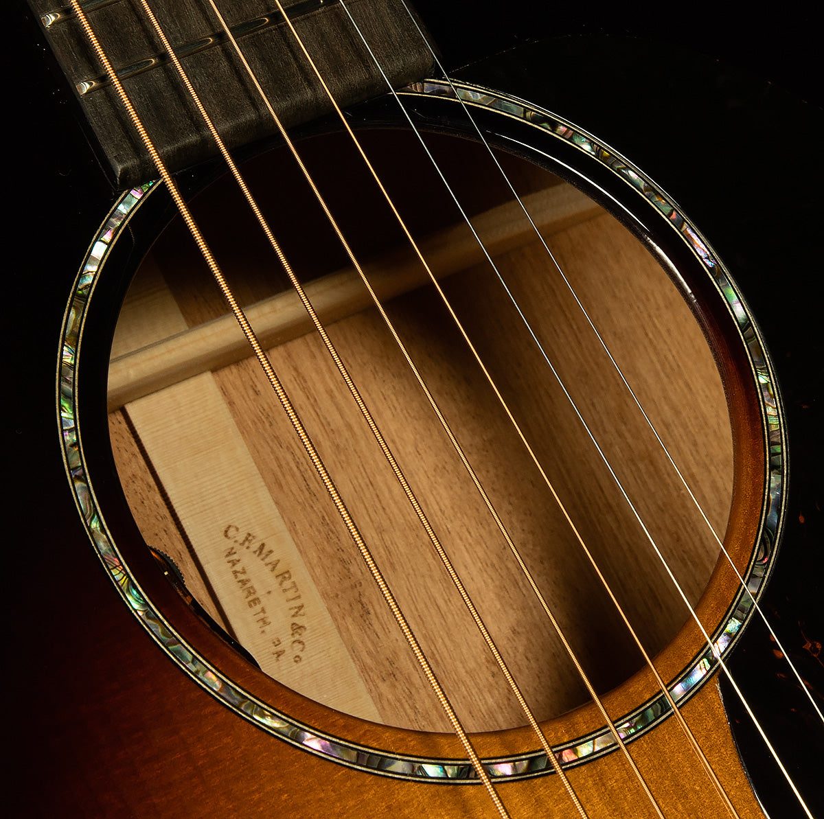 Custom Shop OMC-18 - 2026 NAMM