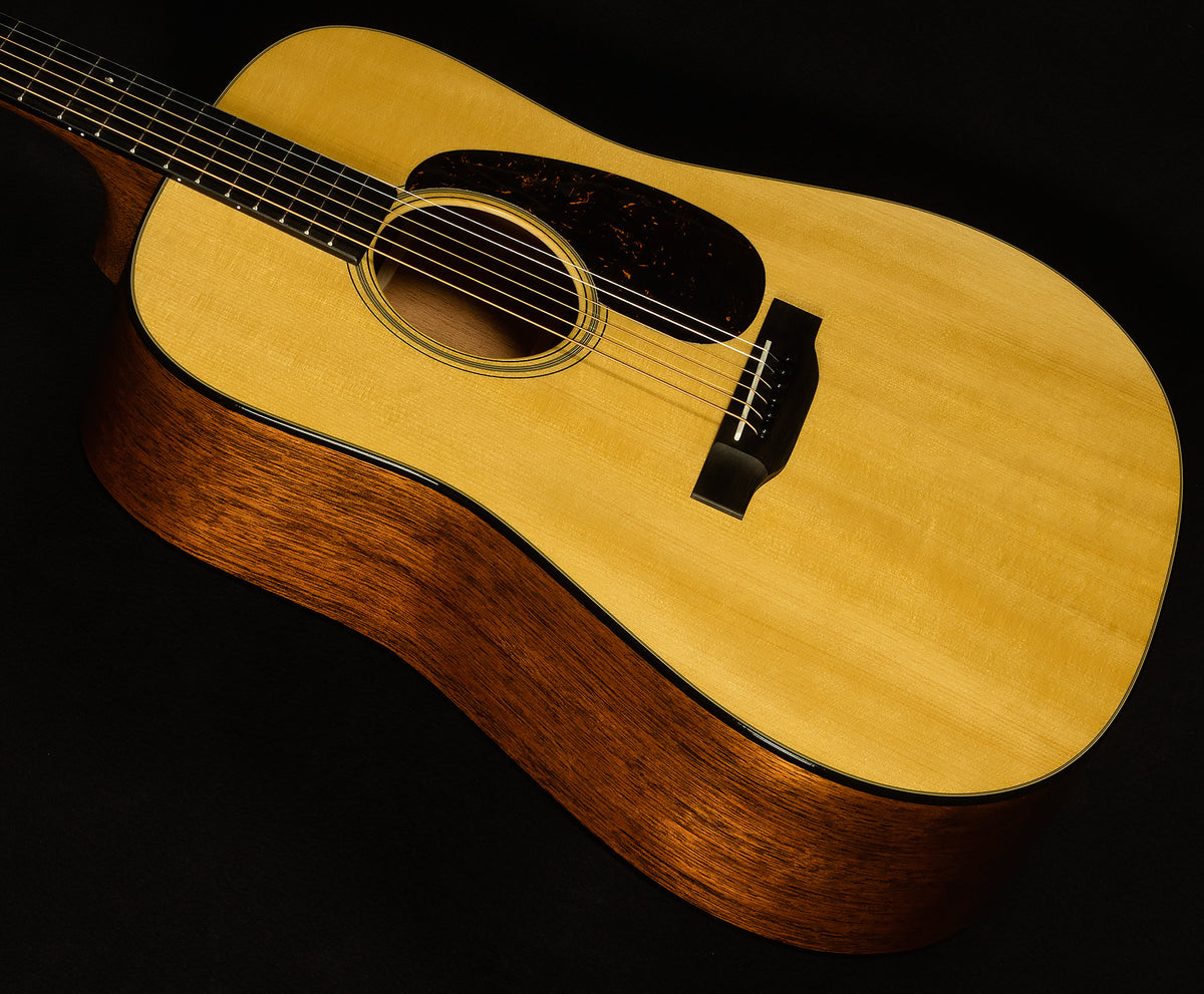 Custom Shop D-18