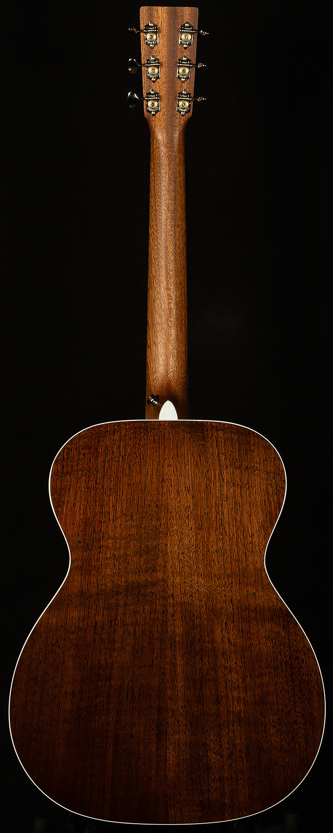 Road Series 000-13E Retro Walnut