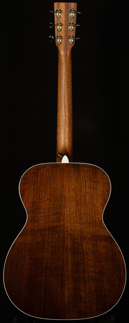 Road Series 000-13E Retro Walnut