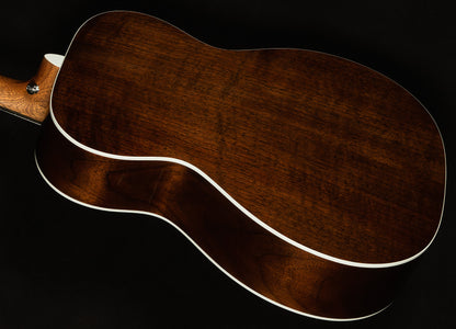 Road Series 000-13E Retro Walnut