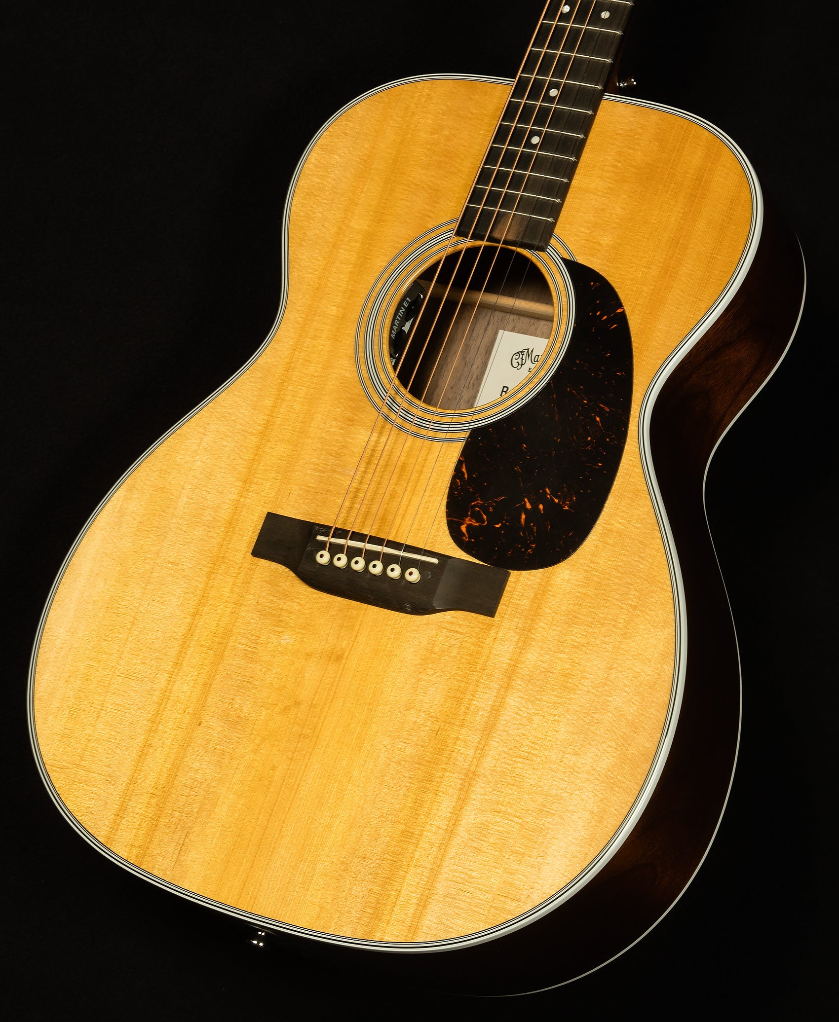 Road Series 000-13E Retro Walnut