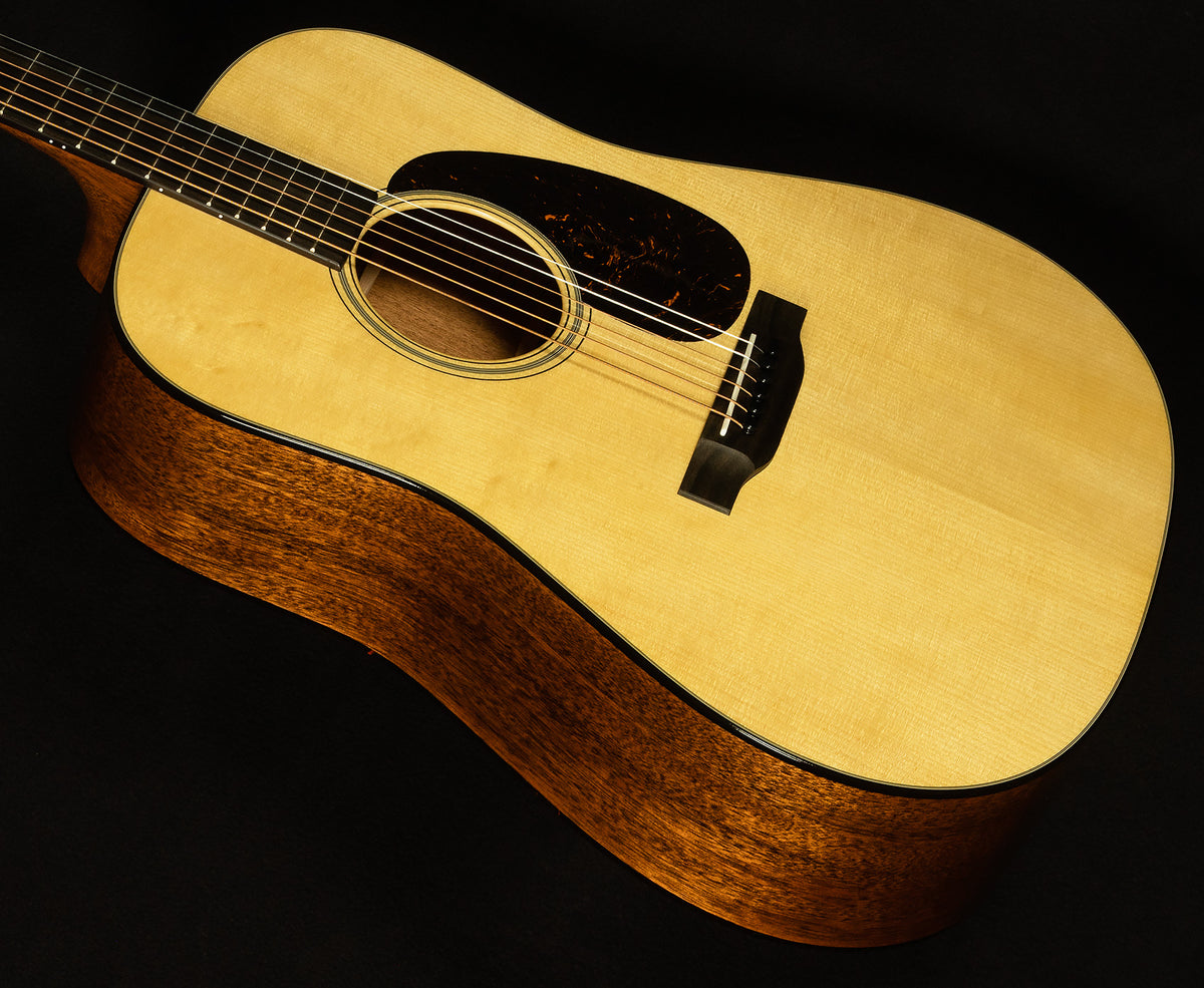 Custom Shop D-18