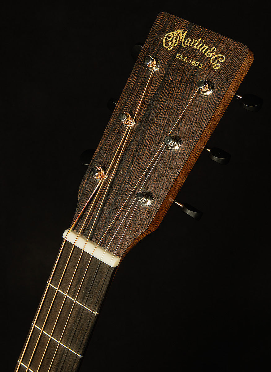 Road Series 000-10E Retro