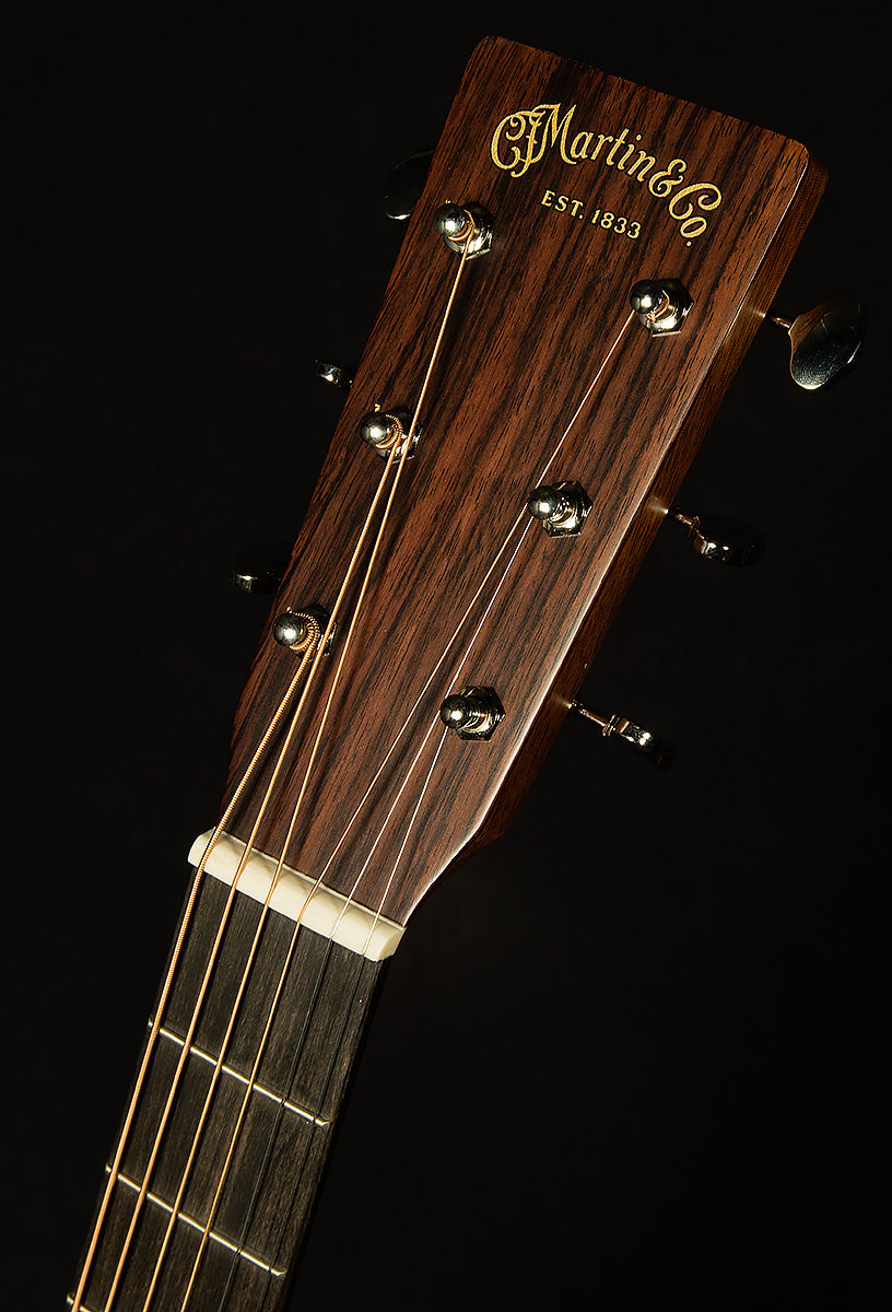Standard Series D-18 - 1933 Ambertone