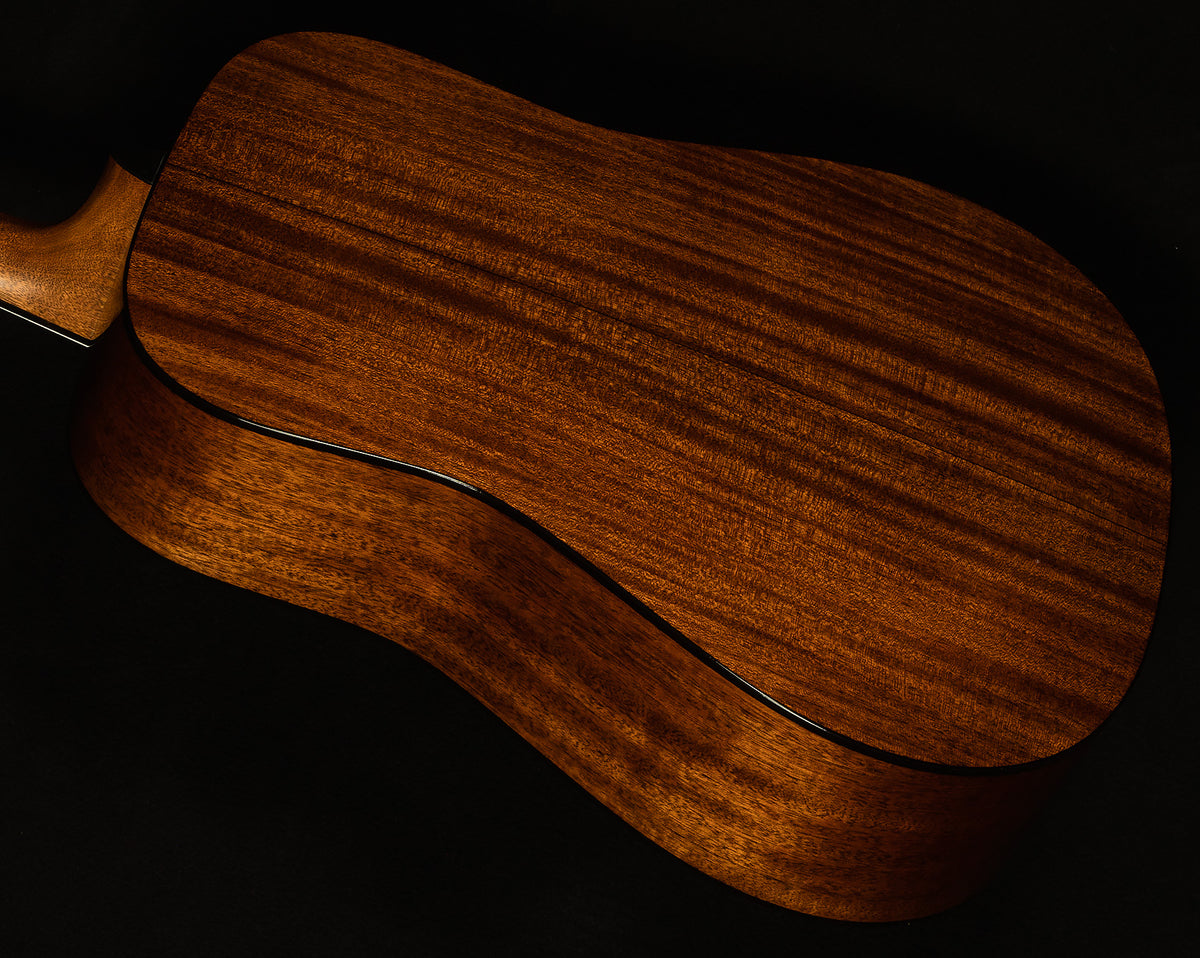 Standard Series D-18 - 1933 Ambertone