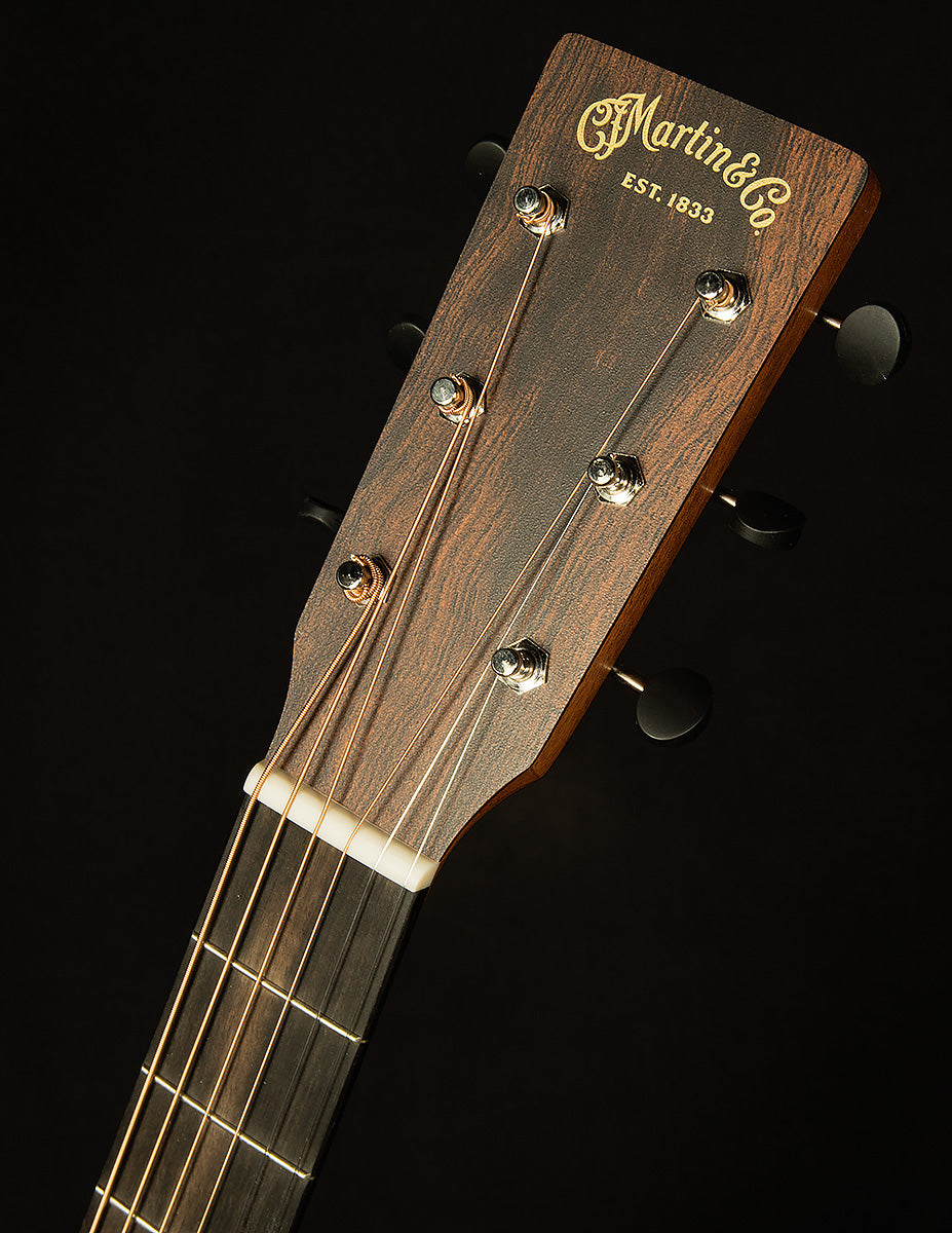 Road Series 000-10E Retro