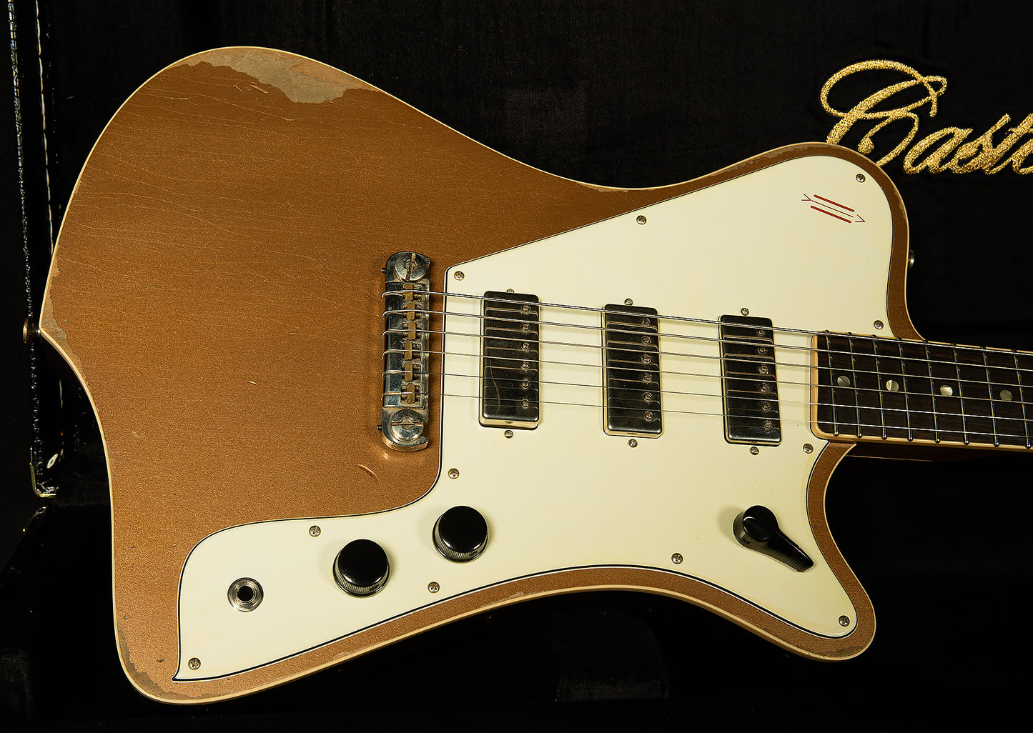 "El Halcón" Baritone