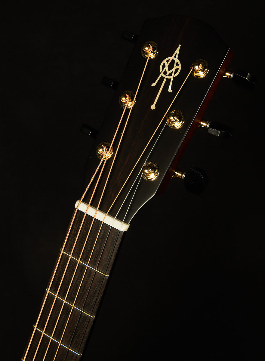 Yairi Masterworks Honduran Dreadnought DYM66HD