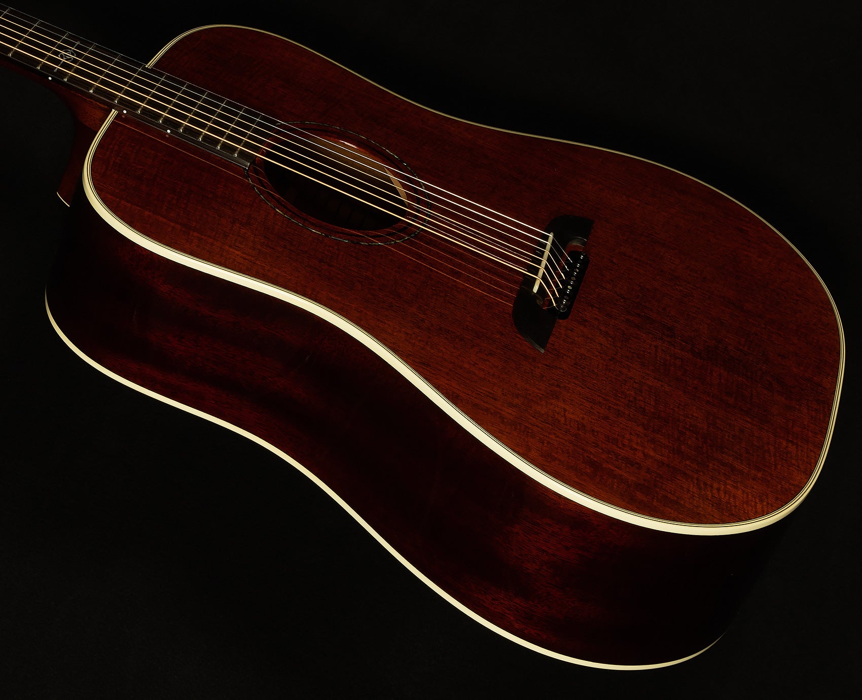 Yairi Masterworks Honduran Dreadnought DYM66HD