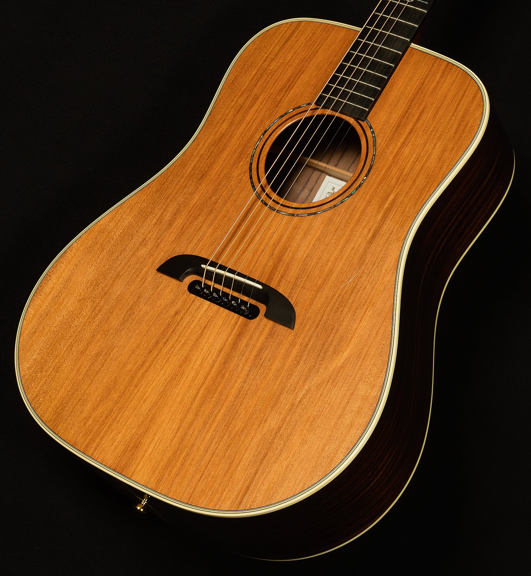 Yairi Masterworks Dreadnought DYM74