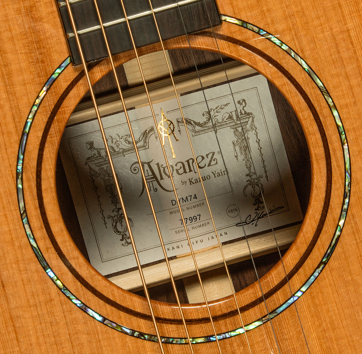 Yairi Masterworks Dreadnought DYM74