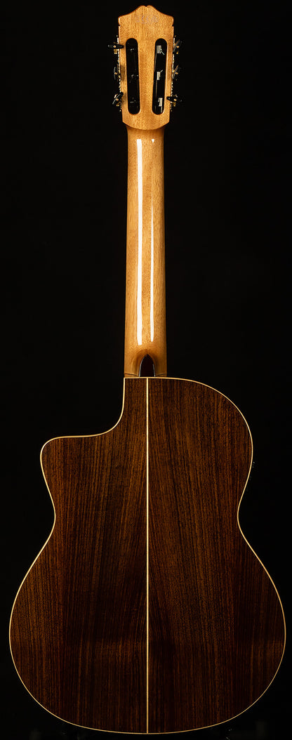 Iberia Series GK Studio Negra