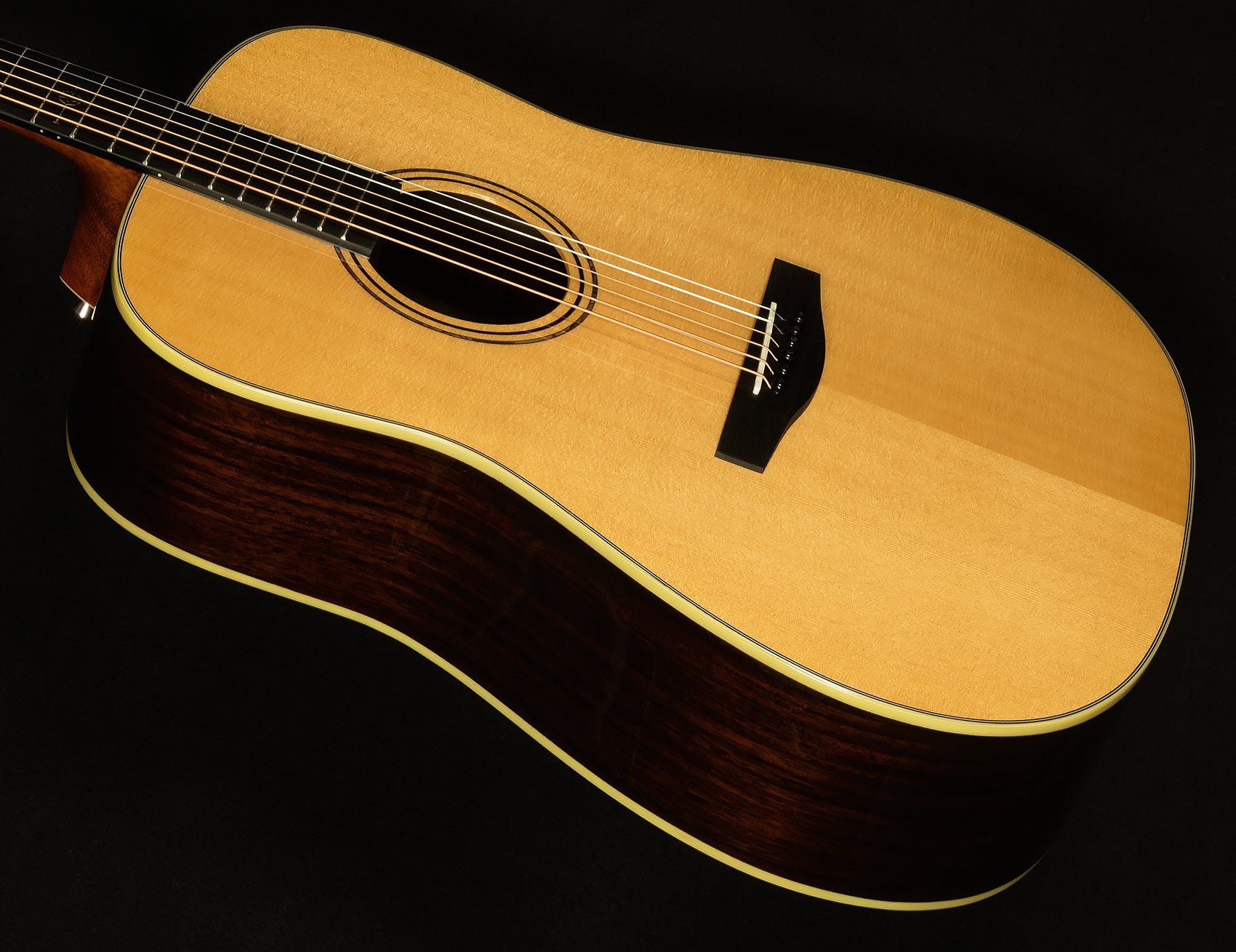 Laureate Series LD70E