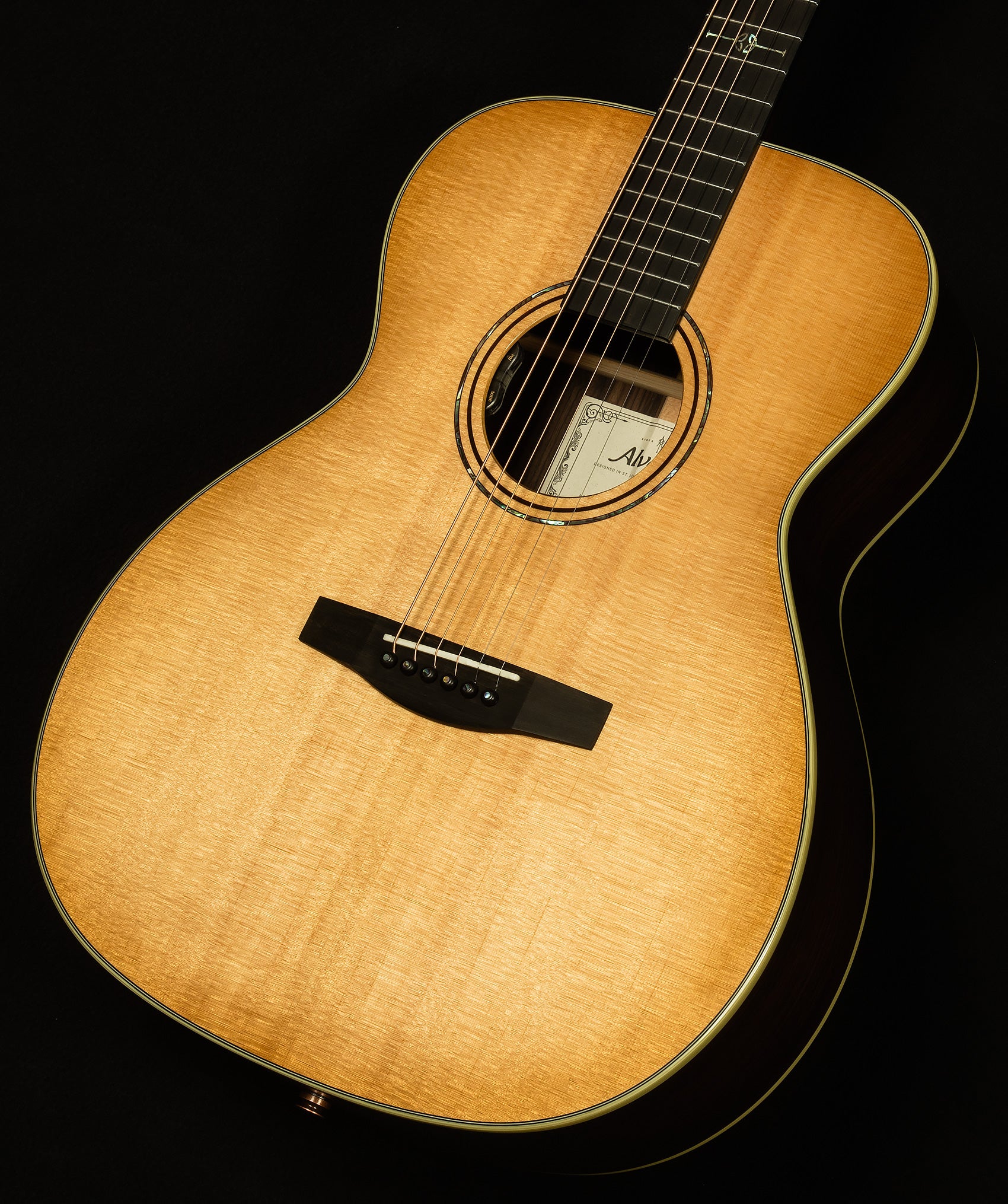Laureate Series LF70E Daybreak