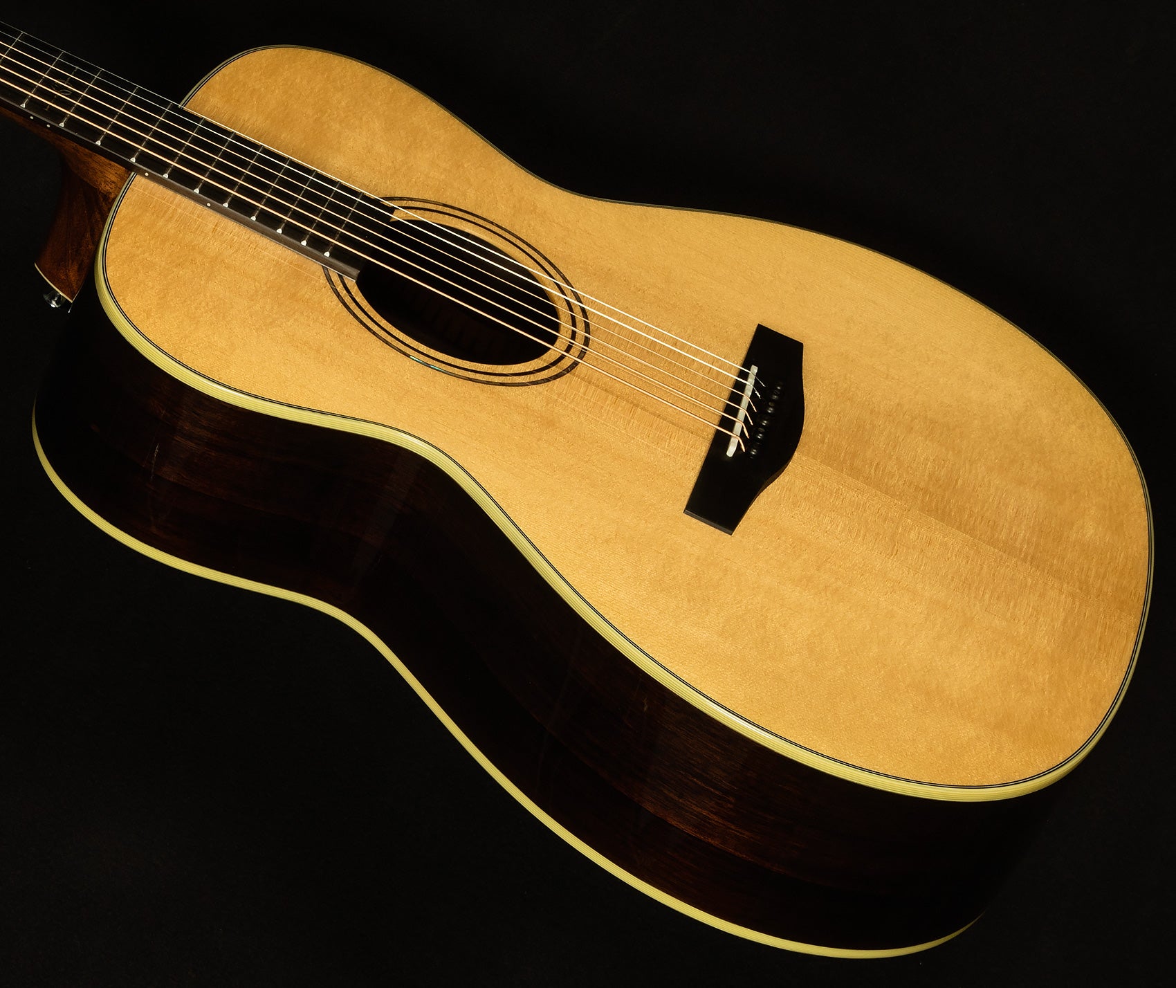 Laureate Series LF70E