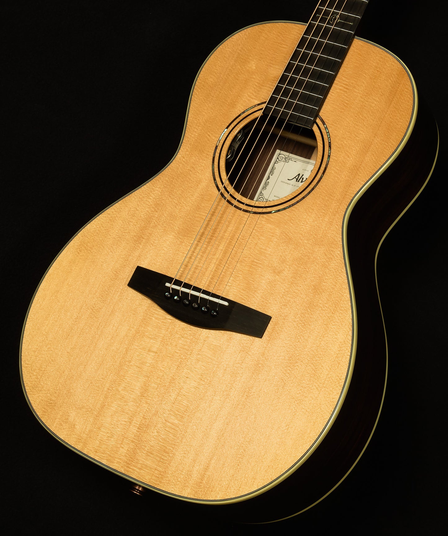 Laureate Series LP70E
