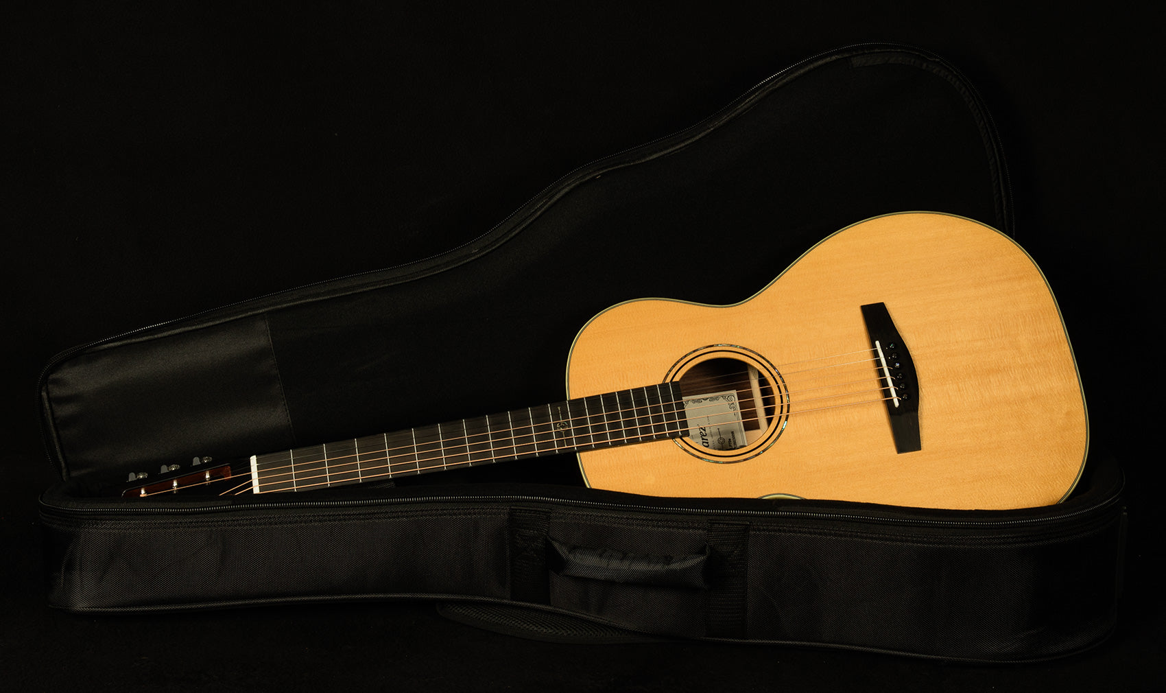 Laureate Series LP70E