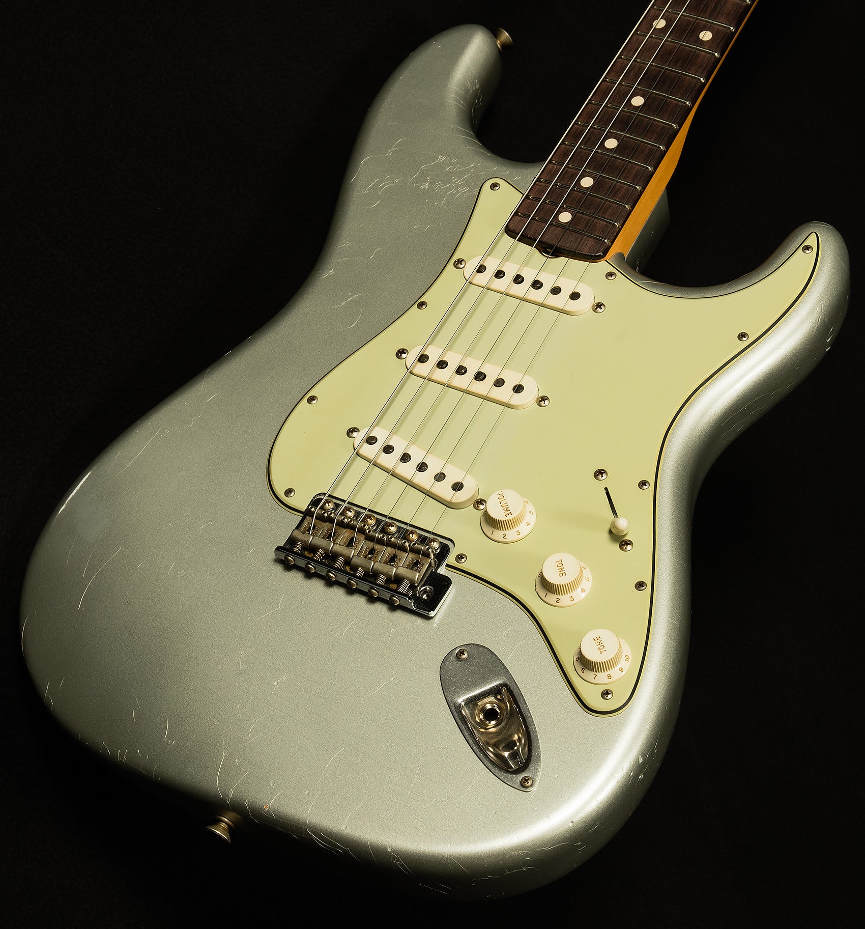 Masterbuilt 1961 Stratocaster by Greg Fessler - Journeyman Relic