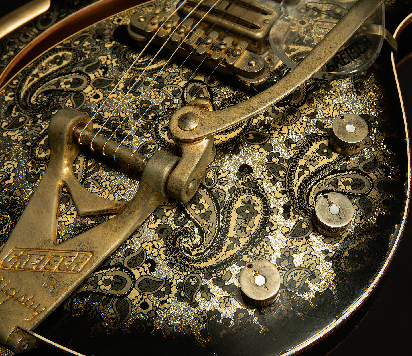 Masterbuilt G6134CS 1959 Penguin by Gonzalo Madrigal - Heavy Relic, 3-Pickups