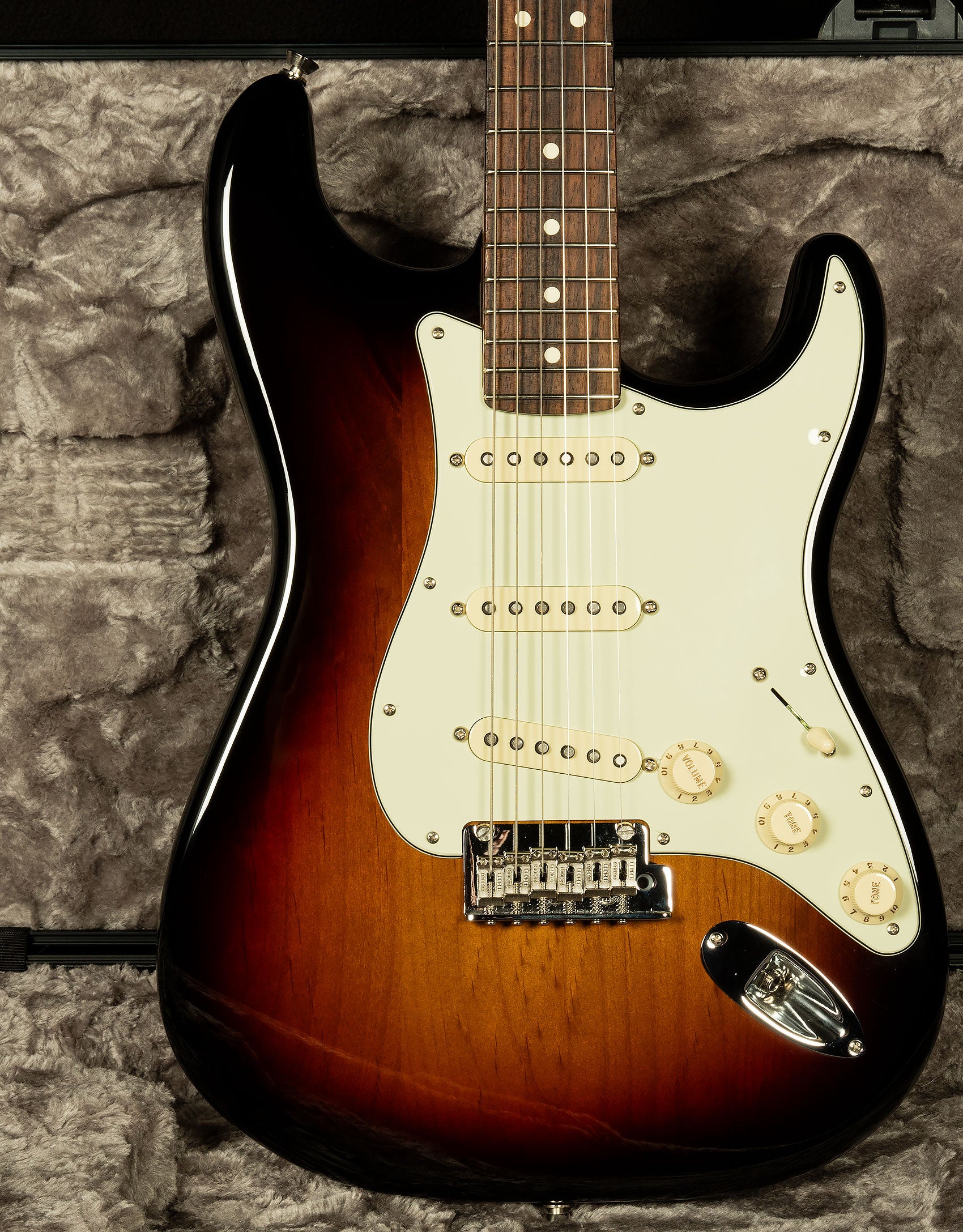 2017 Fender American Professional Stratocaster – Wildwood Guitars