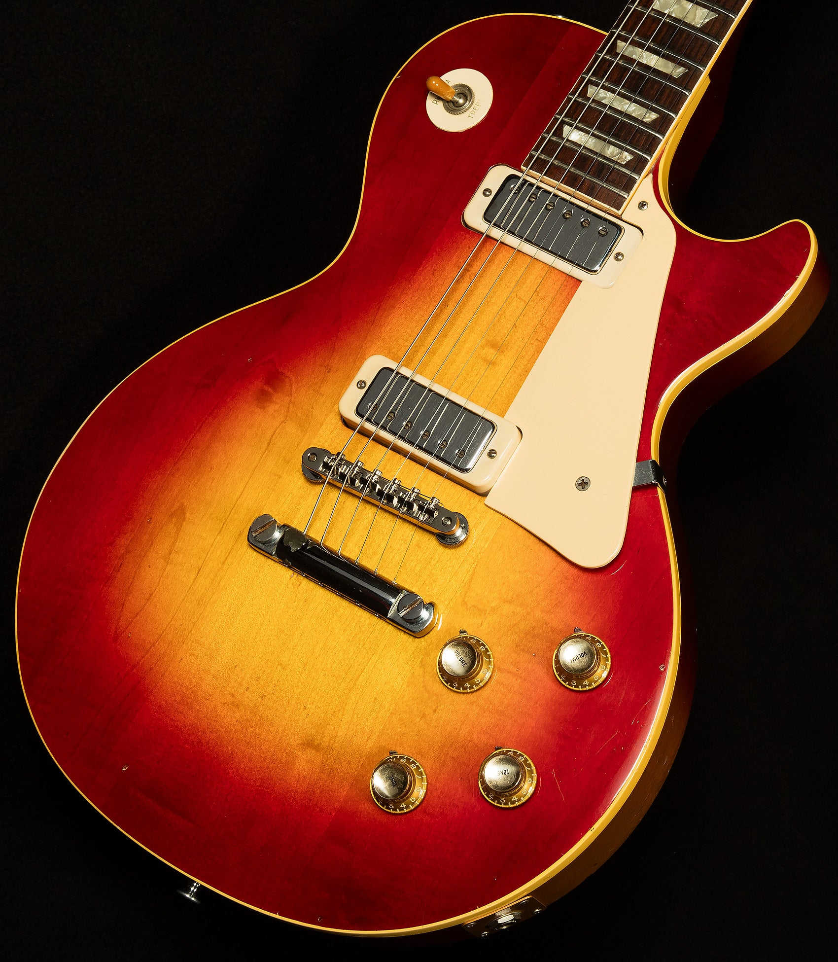 tobacco sunburst les paul deluxe Gibson 1976 it captures the character of a well Vintage 1972 Gibson Les Paul