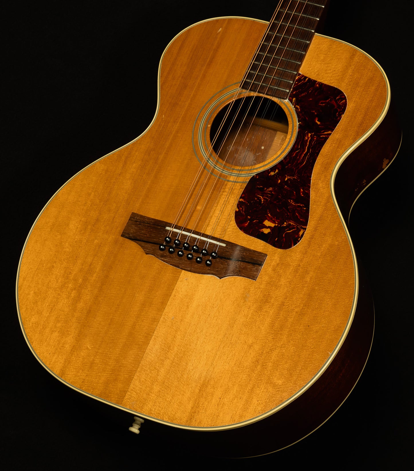 Vintage 1972 F-212